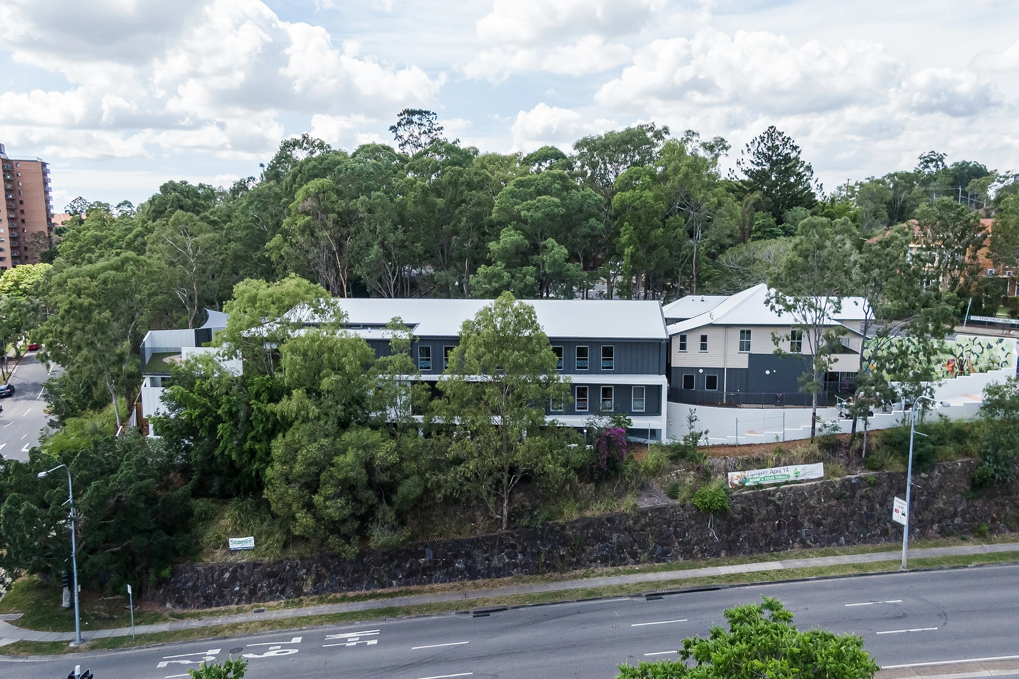 Exterior of Edge Early Learning building positioned on hill above Kelvin Grove Road.
