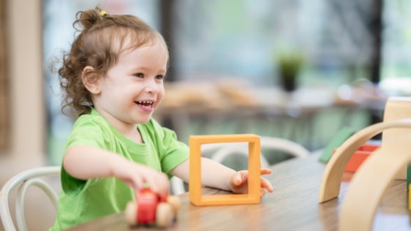 Edge Early Learning Themselves